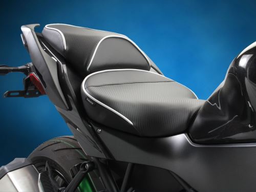 Predné sedadlo World Sport Performance Seat so zodpovedajúcim poťahom zadného sedadla DIY, Kawasaki 2018+ Ninja H2 SX / SX SE / SX SE+, CFX, čierne čalúnenie a obloženie.