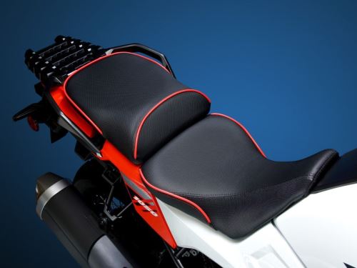 REVolution Seat Suzuki 1050 XT 2020+, DTX, Gripzones, možnosť švu/švu, štandardná výška, predné a zadné sedadlá.