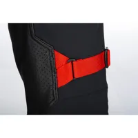 4062-001_Black - Fiery Red_13 (12)