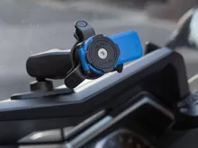 Hlava s uvolňovací pákou Quad Lock® 360 (8)