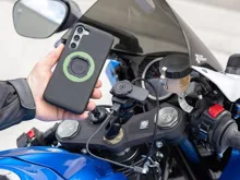 USB nabíječka pro motocykly Quad Lock® (2)