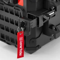 06-Racklock-MotoPanniers-locking-latch-closeup (12)