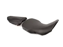 Sedlo World Sport Performance pre model 2020EU/2021+ Yamaha Tenere 700, CFX/čierna farba. Predné sedlo so zodpovedajúcim poťahom zadného sedla DIY (zadné sedlo nie je súčasťou dodávky). (1)
