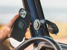 Pouzdro Quad Lock® MAG - iPhone 12 / 12 Pro (7)