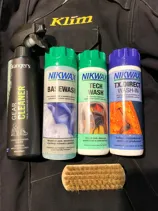 Údržba motocyklového oblečení z Gore-Tex laminátu - kompletní návod pro muže bez zkušeností s praním