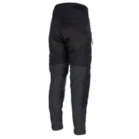 4290-000_Stealth Black_02 (1)