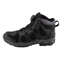 3967-001_Castlerock - Black_01